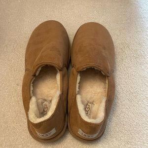 Men’s ugg slippers